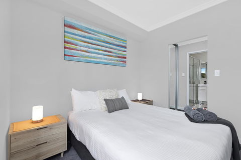 Lakeside Waterfront Apartment The Entrance - ACT Tourism 8