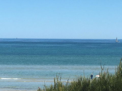 Blissful Beachfront Beachouse - ACT Tourism 19