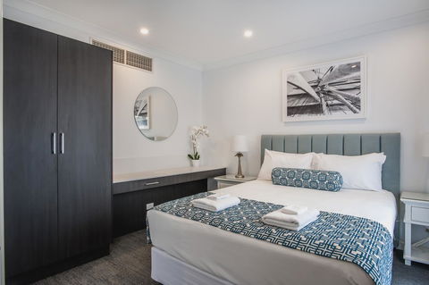 Marina Hotel - ACT Tourism 22
