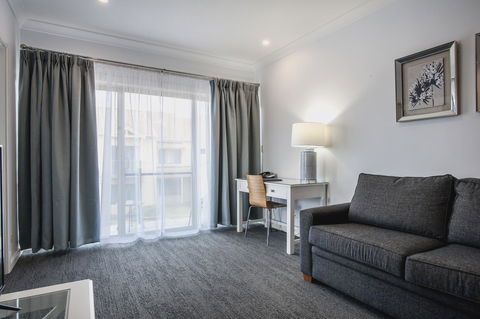Marina Hotel - ACT Tourism 3