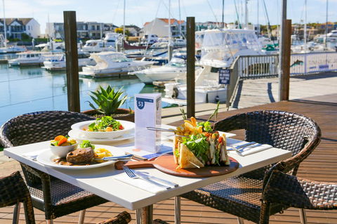 Marina Hotel - ACT Tourism 43