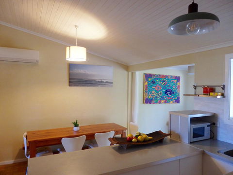 Driftwood On Dover - ACT Tourism 4