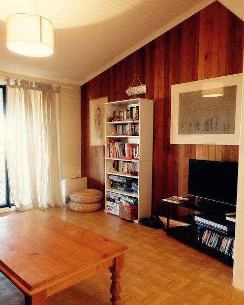 Driftwood On Dover - ACT Tourism 5