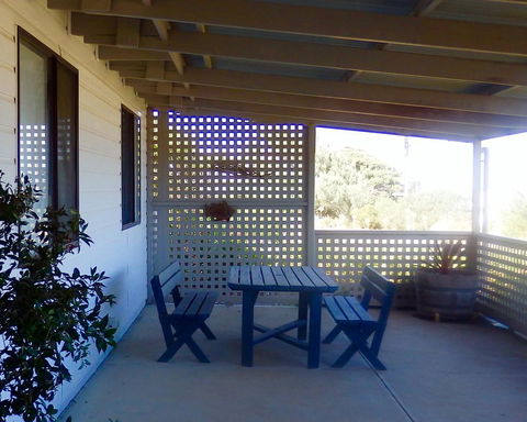 Driftwood On Dover - ACT Tourism 2