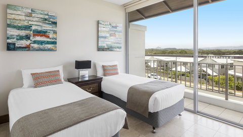 Oaks Casuarina Santai Resort - ACT Tourism 3