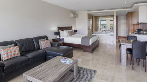 Oaks Casuarina Santai Resort - ACT Tourism 21