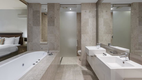 Oaks Casuarina Santai Resort - ACT Tourism 2