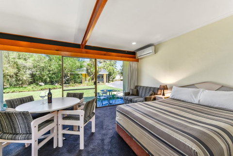 William Macintosh Motor Lodge - ACT Tourism 20