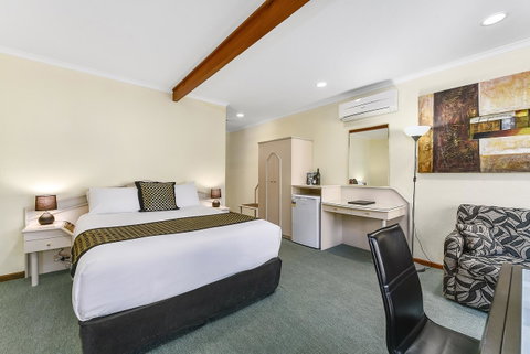 William Macintosh Motor Lodge - ACT Tourism 28
