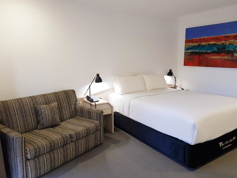 William Macintosh Motor Lodge - ACT Tourism 7