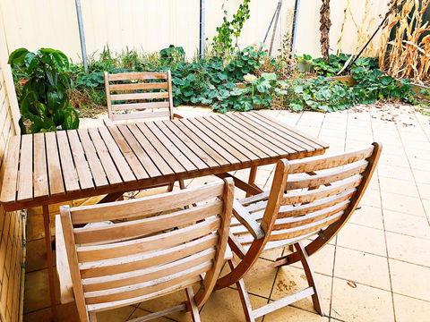 Beautiful Garden House - ACT Tourism 22