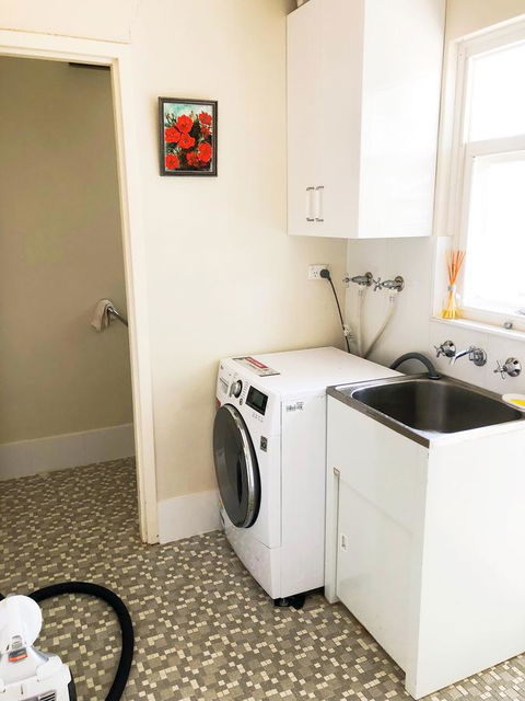 Beautiful Garden House - ACT Tourism 14