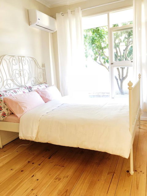 Beautiful Garden House - ACT Tourism 12