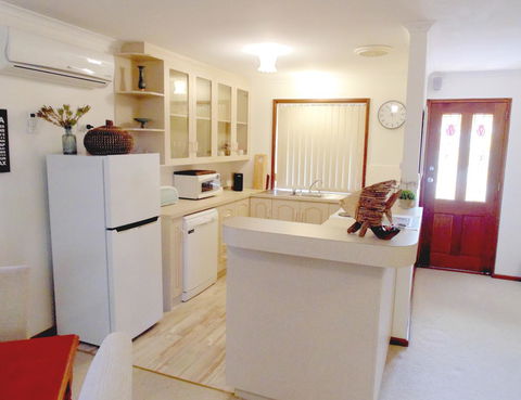 Baronet B & B - ACT Tourism 9