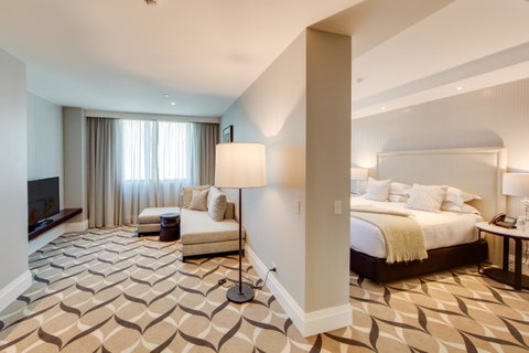 Mayfair Hotel - ACT Tourism 4
