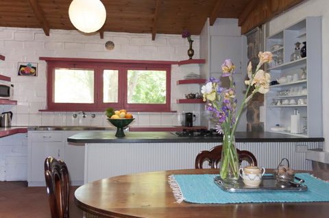 Trevalia Accommodation - ACT Tourism 24