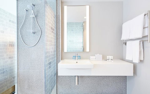 Holiday Inn Express Adelaide City Centre, An IHG Hotel - ACT Tourism 4