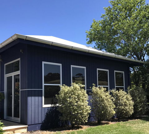 S T U D I O 22 Peaceful Retreat With Garden Views - ACT Tourism 15