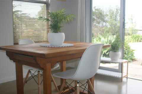 S T U D I O 22 Peaceful Retreat With Garden Views - ACT Tourism 9