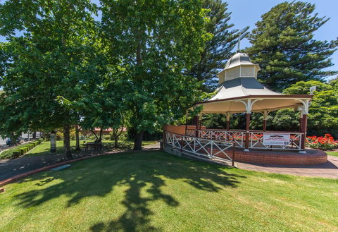Tanunda\'s Magpie House - ACT Tourism 29