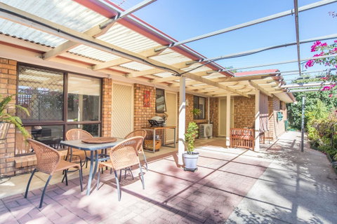 Tanunda\'s Magpie House - ACT Tourism 21