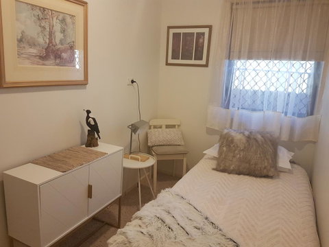 Tanunda\'s Magpie House - ACT Tourism 8