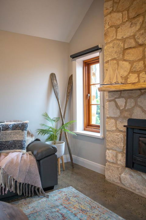 Lucy's Cottage - ACT Tourism 8