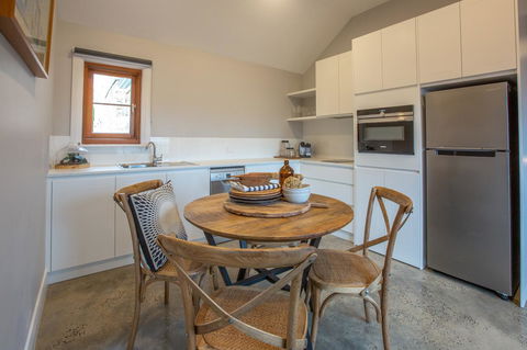 Lucy's Cottage - ACT Tourism 10
