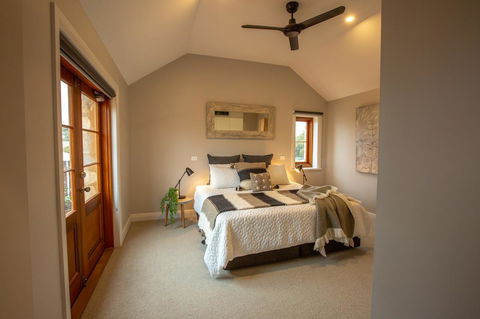 Lucy's Cottage - ACT Tourism 2