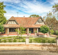 The Tudor House - ACT Tourism