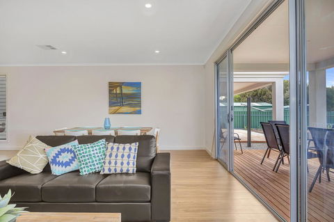Eastern Breeze - ACT Tourism 30