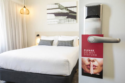 Nightcap At Finsbury Hotel - ACT Tourism 23