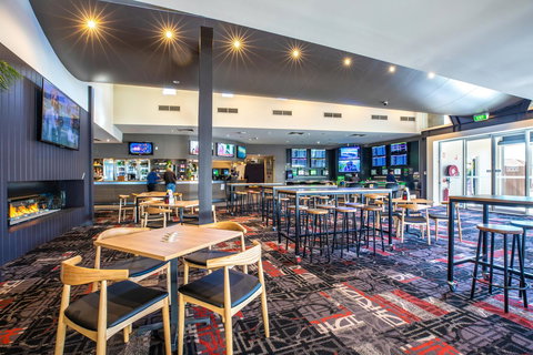 Nightcap At Finsbury Hotel - ACT Tourism 36