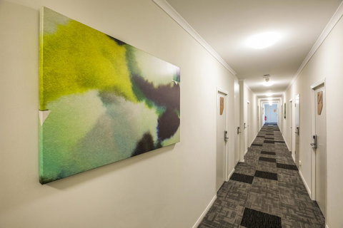 Nightcap At Finsbury Hotel - ACT Tourism 44