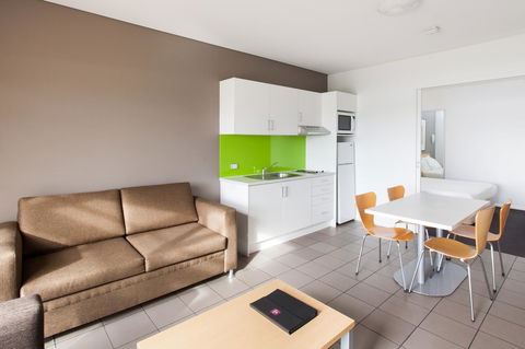 Majestic Oasis Apartments - ACT Tourism 21