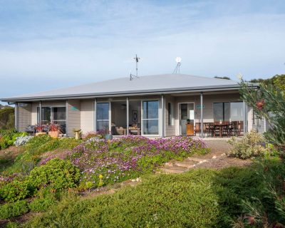 Emu Bay Holiday Homes - ACT Tourism 40