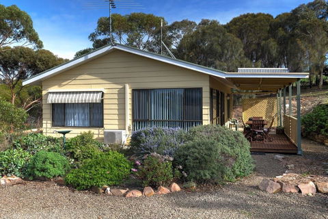 Emu Bay Holiday Homes - ACT Tourism 2
