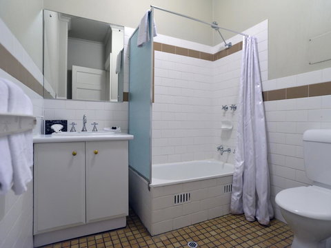 Mansions On Pulteney - ACT Tourism 8