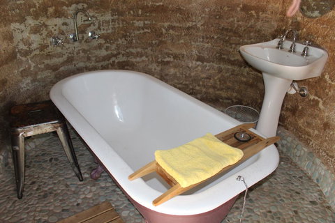 Hillside Cottage - ACT Tourism 7