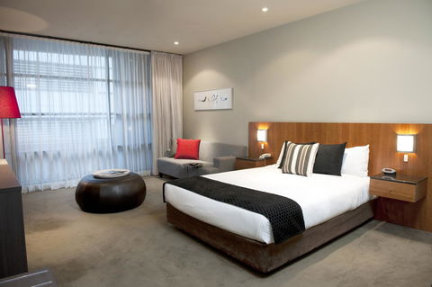 Mantra Hindmarsh Square - ACT Tourism 19