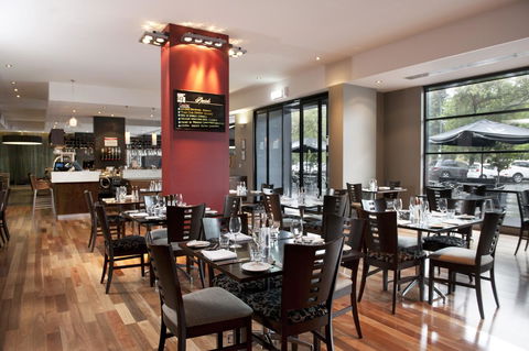 Mantra Hindmarsh Square - ACT Tourism 10
