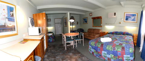Ardeanal Motel - ACT Tourism 7
