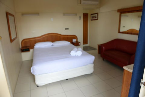 Ardeanal Motel - ACT Tourism 16