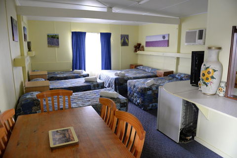 Ardeanal Motel - ACT Tourism 44