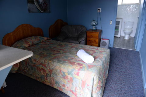 Ardeanal Motel - ACT Tourism 39