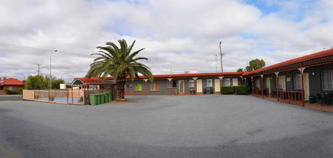 Ardeanal Motel - ACT Tourism 6