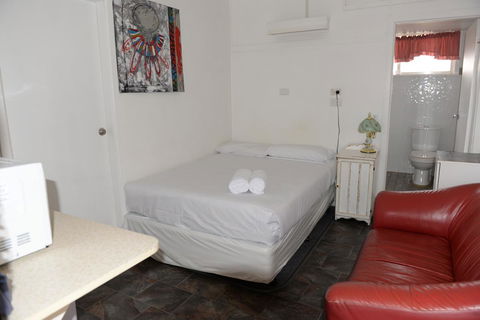 Ardeanal Motel - ACT Tourism 25
