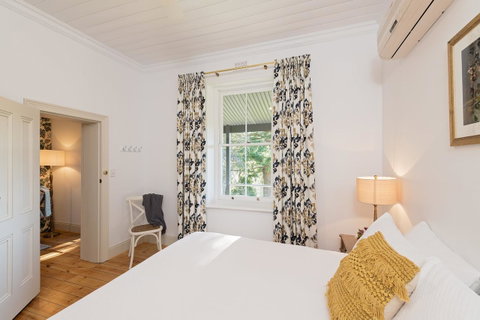 The Other House - ACT Tourism 15
