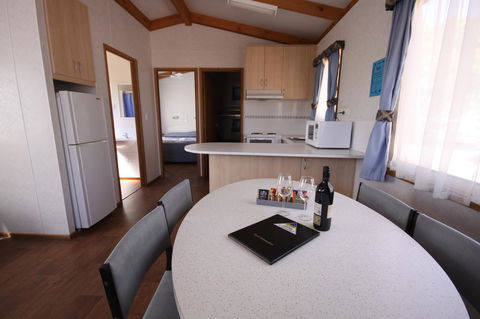 Ceduna Foreshore Caravan Park - ACT Tourism 2
