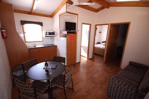 Ceduna Foreshore Caravan Park - ACT Tourism 37